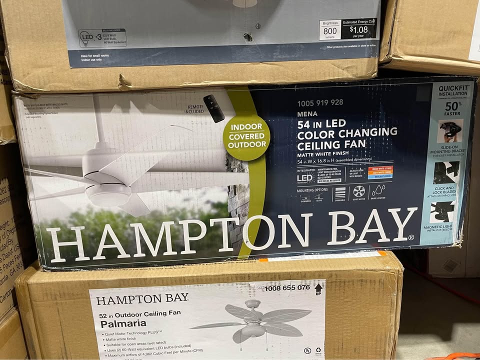 Hampton Bay Mena 54 in. White Color Changing Integrated LED Indoor/Outdoor Matte White Ceiling Fan with Light Kit and Remote Control