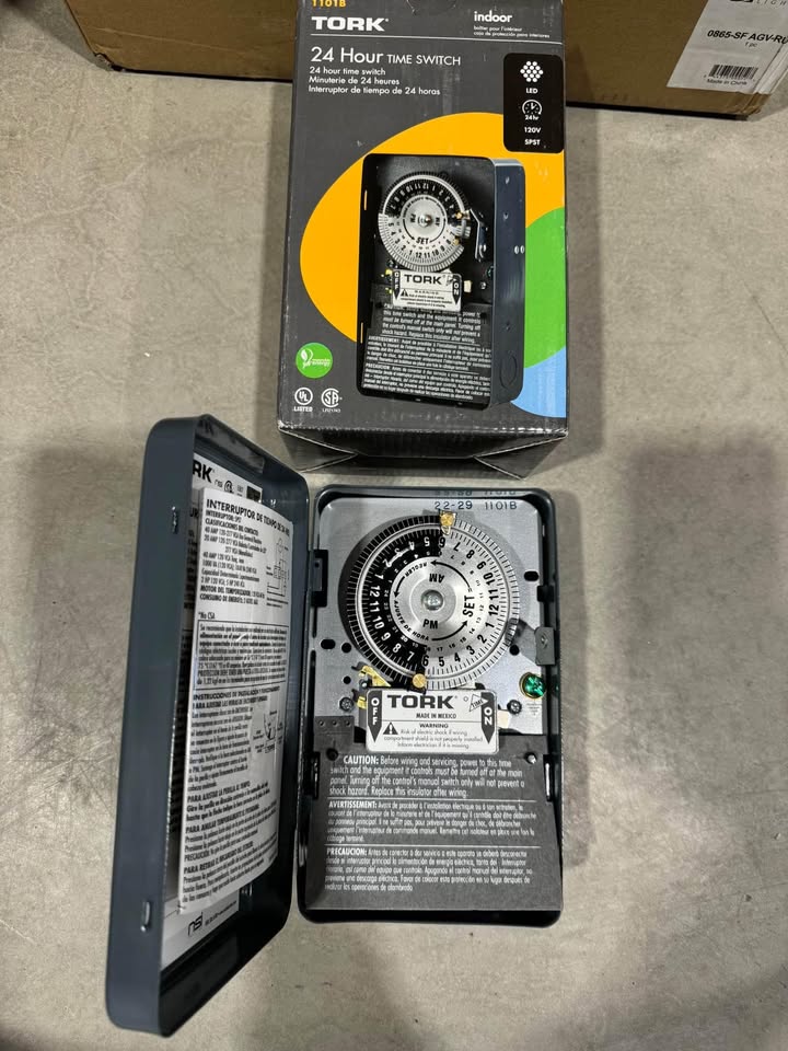 TORK 40 Amp 1-Channel 24-Hours Indoor Mechanical Time Switch for Same Time Every Day