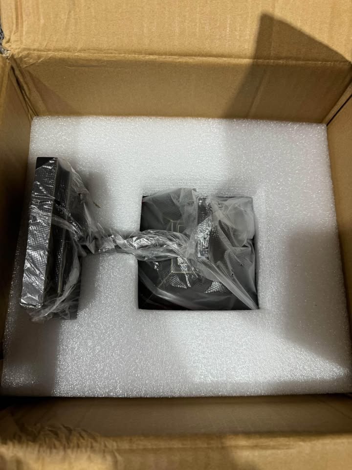 Progress Lighting Gibbes Street 7 in. 2-Light Antique Bronze Clear Beveled Glass New Traditional Outdoor Medium Wall Lantern Light