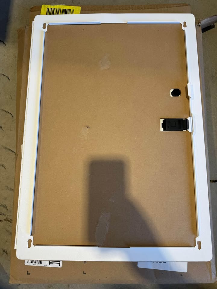 Leviton 21 in. Premium Vented Hinged Door, White (for use with 21 in. Structured Media Enclosure)