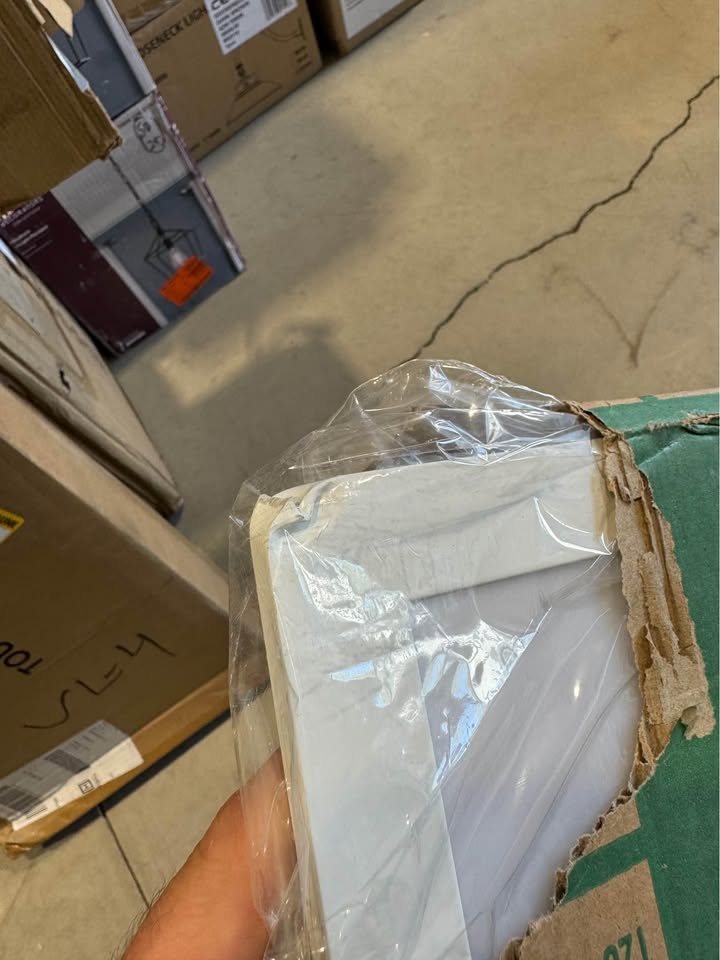 Lithonia Lighting Contractor Select CPX 1 ft. x 4 ft. 4280 Lumens Integrated LED Panel Light Switchable Color Temperature