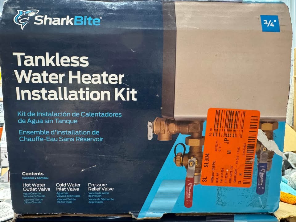 SharkBite 3/4 in. Tankless Water Heater Valves Installation Kit