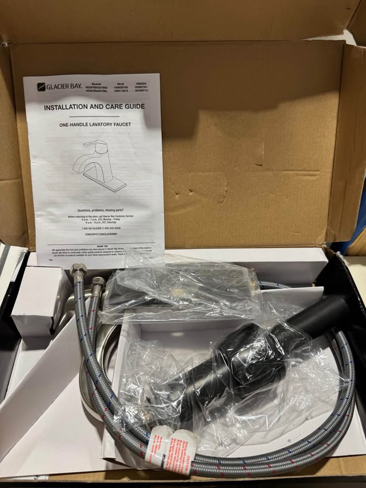 Glacier Bay Calandine Single Handle Single Hole Bathroom Faucet with Deckplate Included in Brushed Nickel