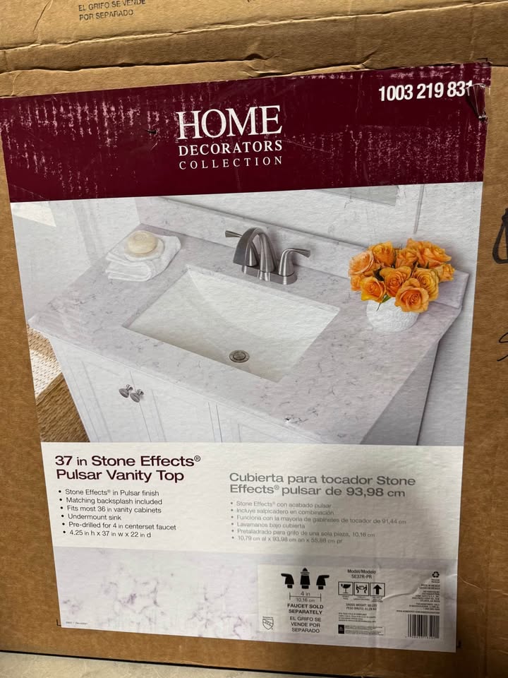 Home Decorators Collection 37 in. W x 22 in. D Engineered Stone Composite White Rectangular Single Sink Vanity Top in Pulsar