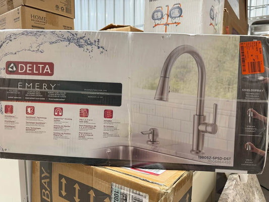 Delta Emery Single-Handle Pull-Down Sprayer Kitchen Faucet with ShieldSpray and Soap Dispenser in SpotShield Stainless Steel