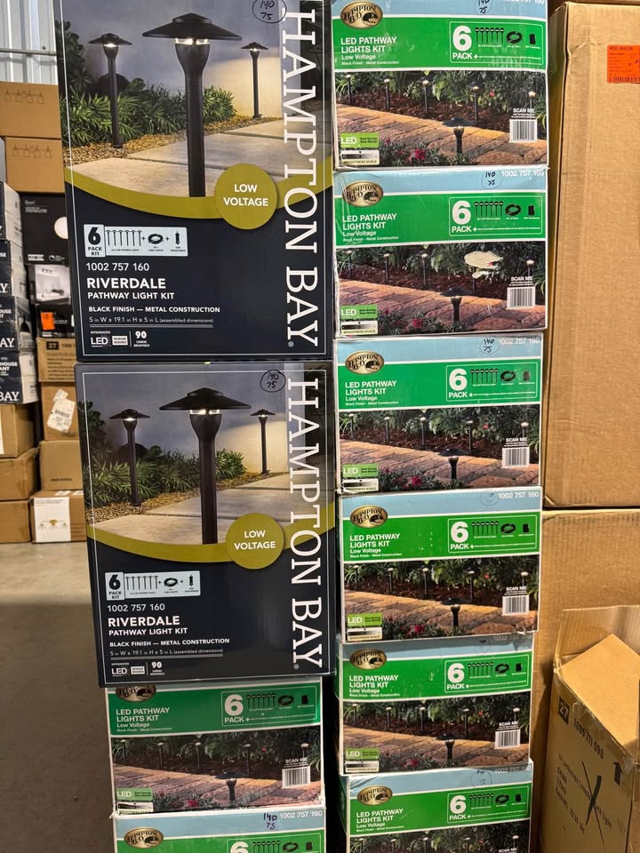 Hampton Bay 552 Lumen Low Voltage Integrated LED Black Outdoor Landscape Path Light Kit (6-Pack)