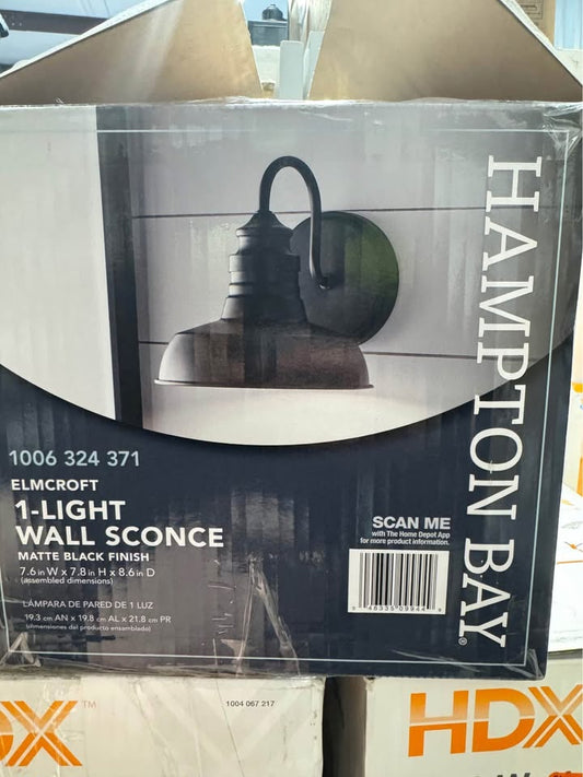 Hampton Bay Elmcroft 7.63 in. 1-Light Matte Black Farmhouse Wall Sconce with Metal Shade